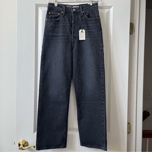 NWT Levi’s Ribcage Straight Ankle Jeans